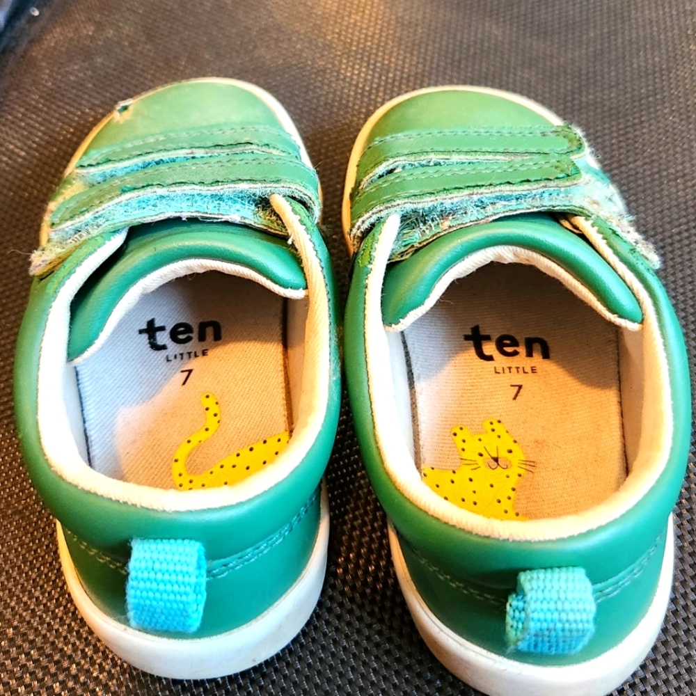 Ten Little shoes - 7T